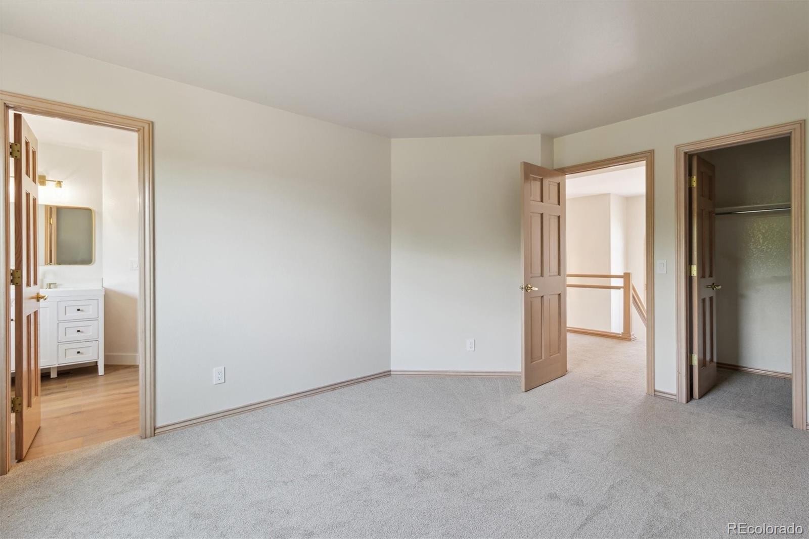 1123 Oakhurst Drive