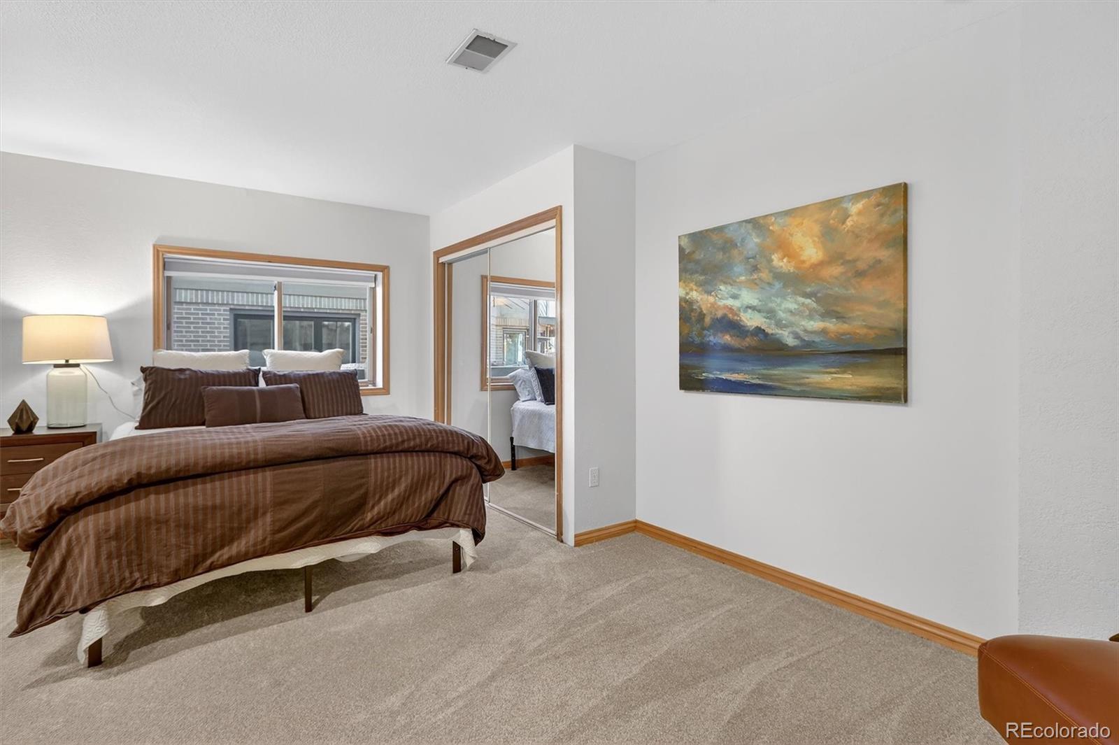 1123 Oakhurst Drive