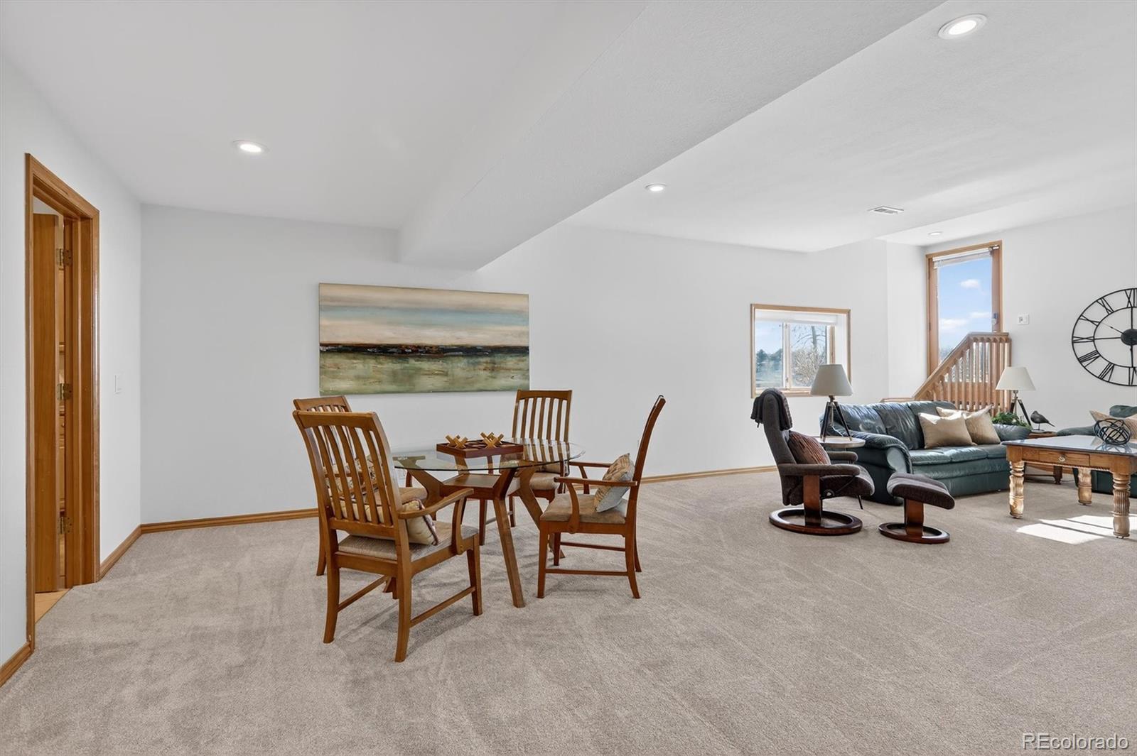 1123 Oakhurst Drive