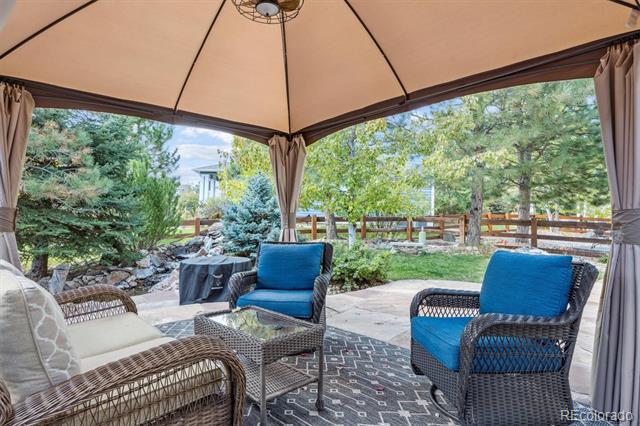 2339 Robindale Way