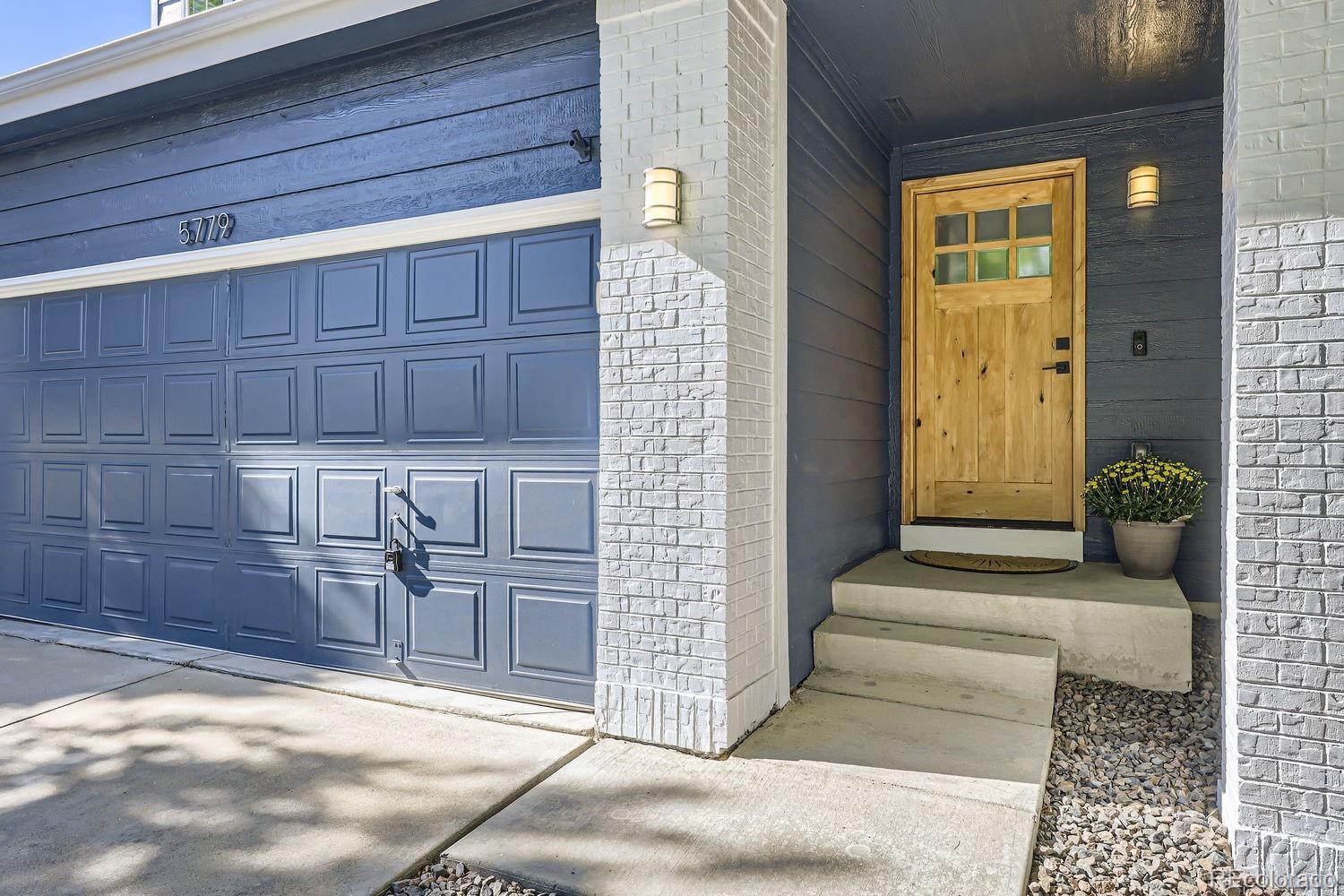 5779 W 116th Place