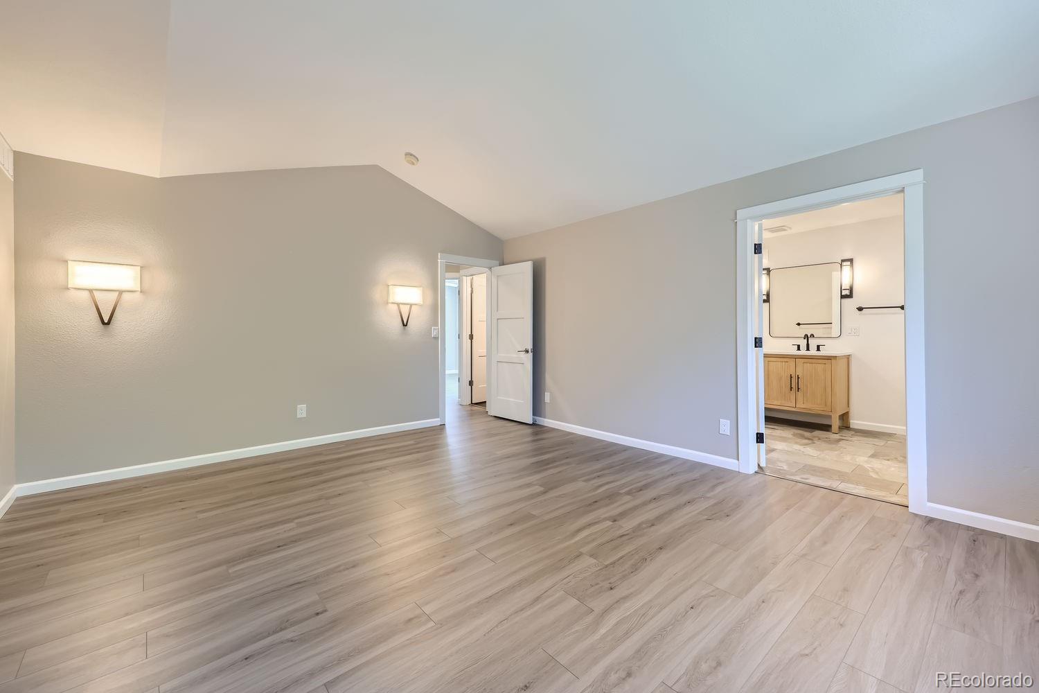 5779 W 116th Place