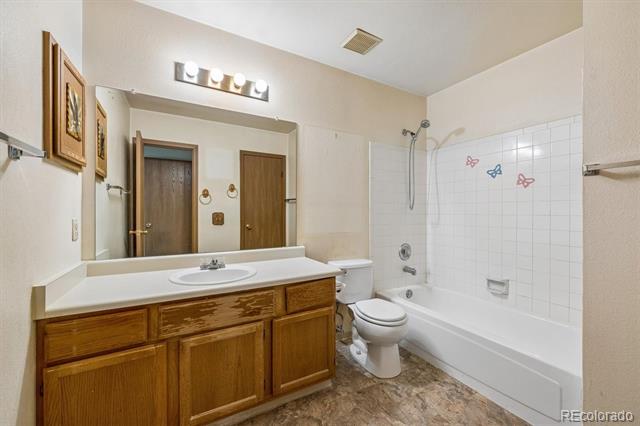 8735 W Cornell Avenue Unit: 6