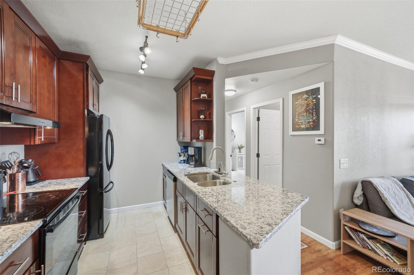 6013 Castlegate Drive W Unit: D26
