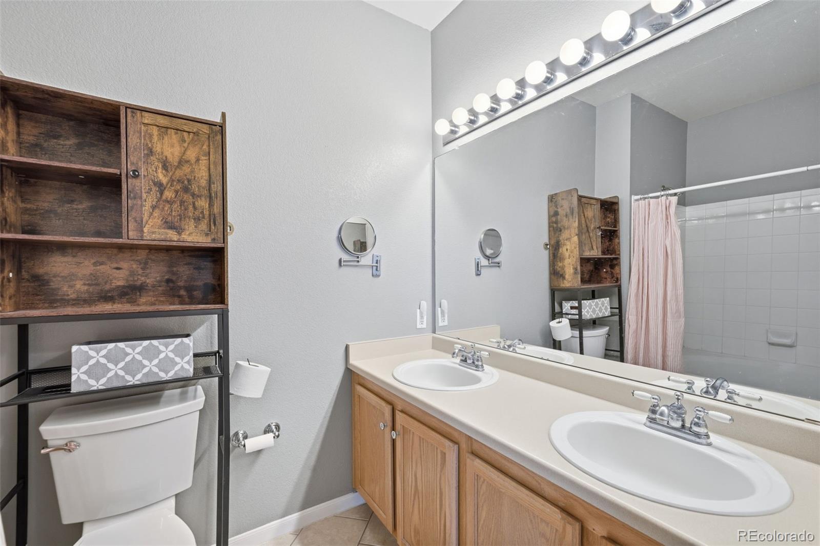 6013 Castlegate Drive W Unit: D26
