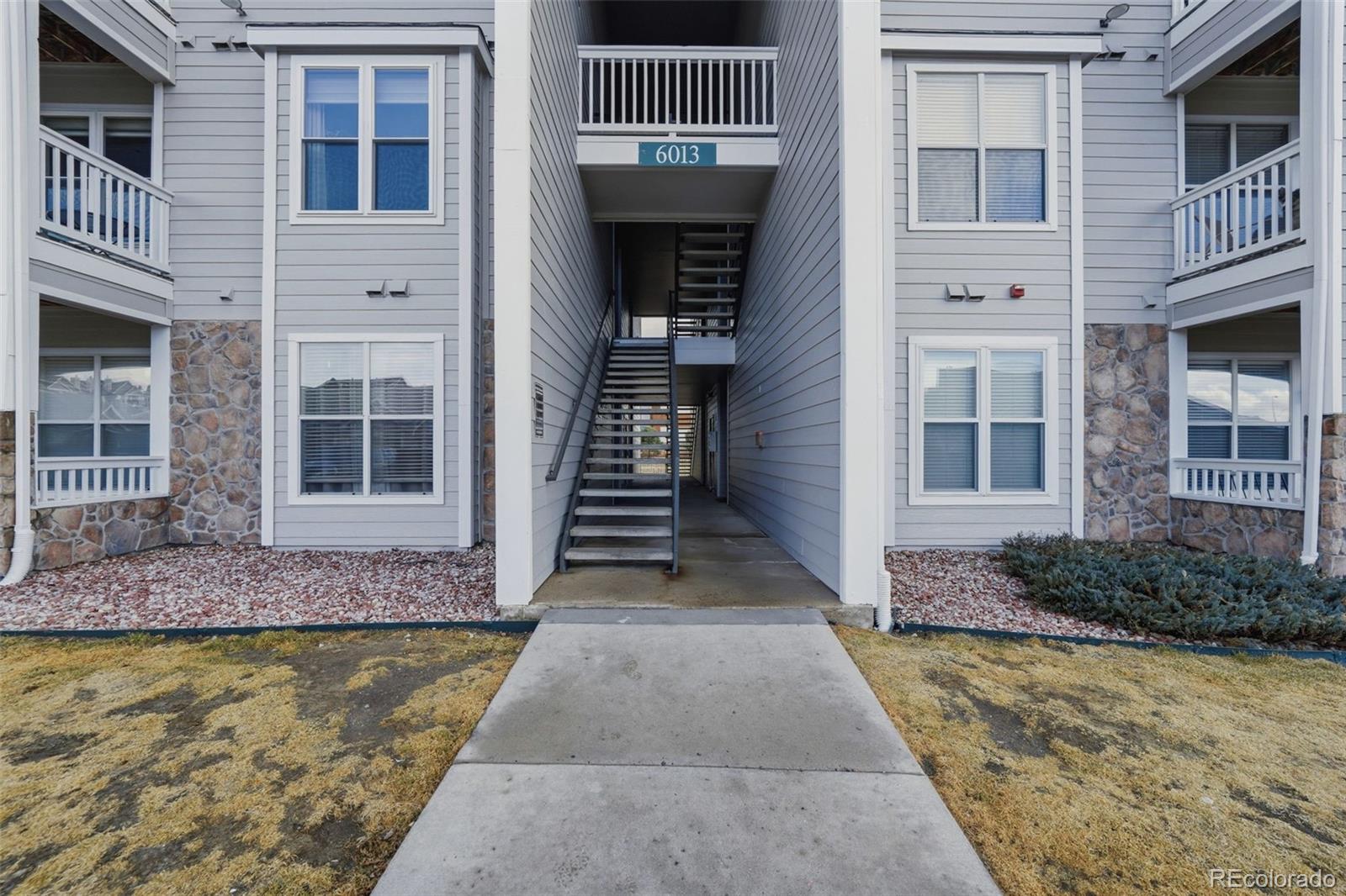 6013 Castlegate Drive W Unit: D26