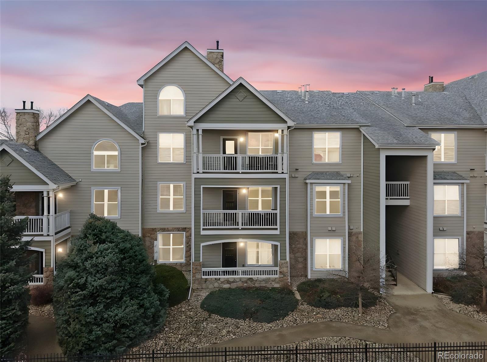 6013 Castlegate Drive W Unit: D26