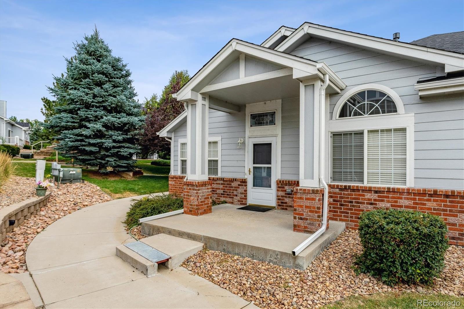 3022 S Waco Court
