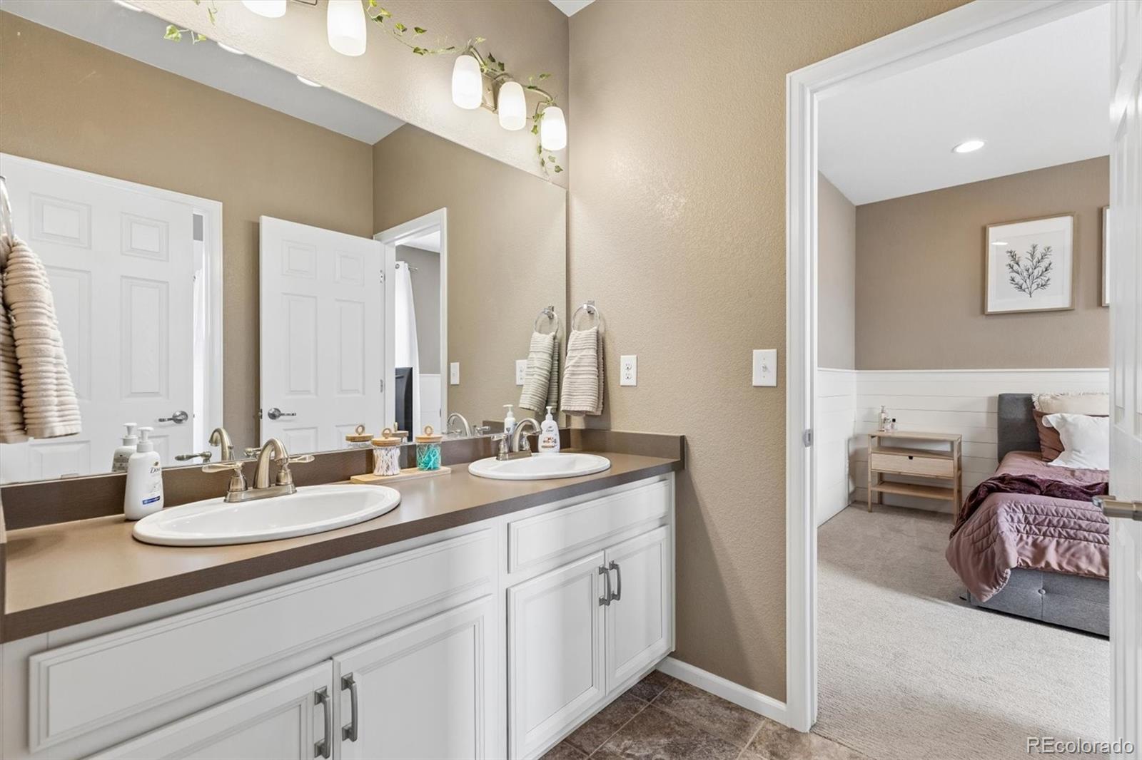 20195 E Fair Lane