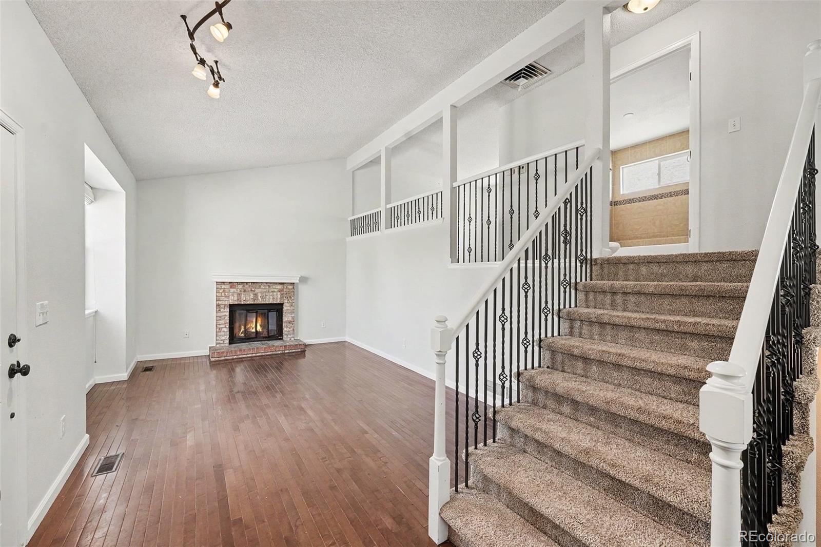 7609 Harlan Way