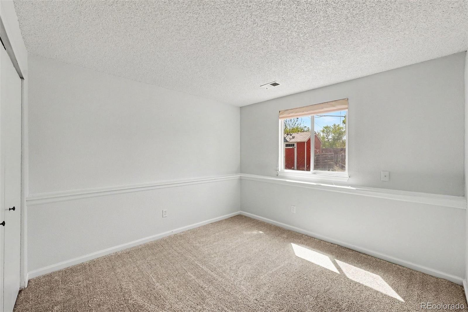 7609 Harlan Way