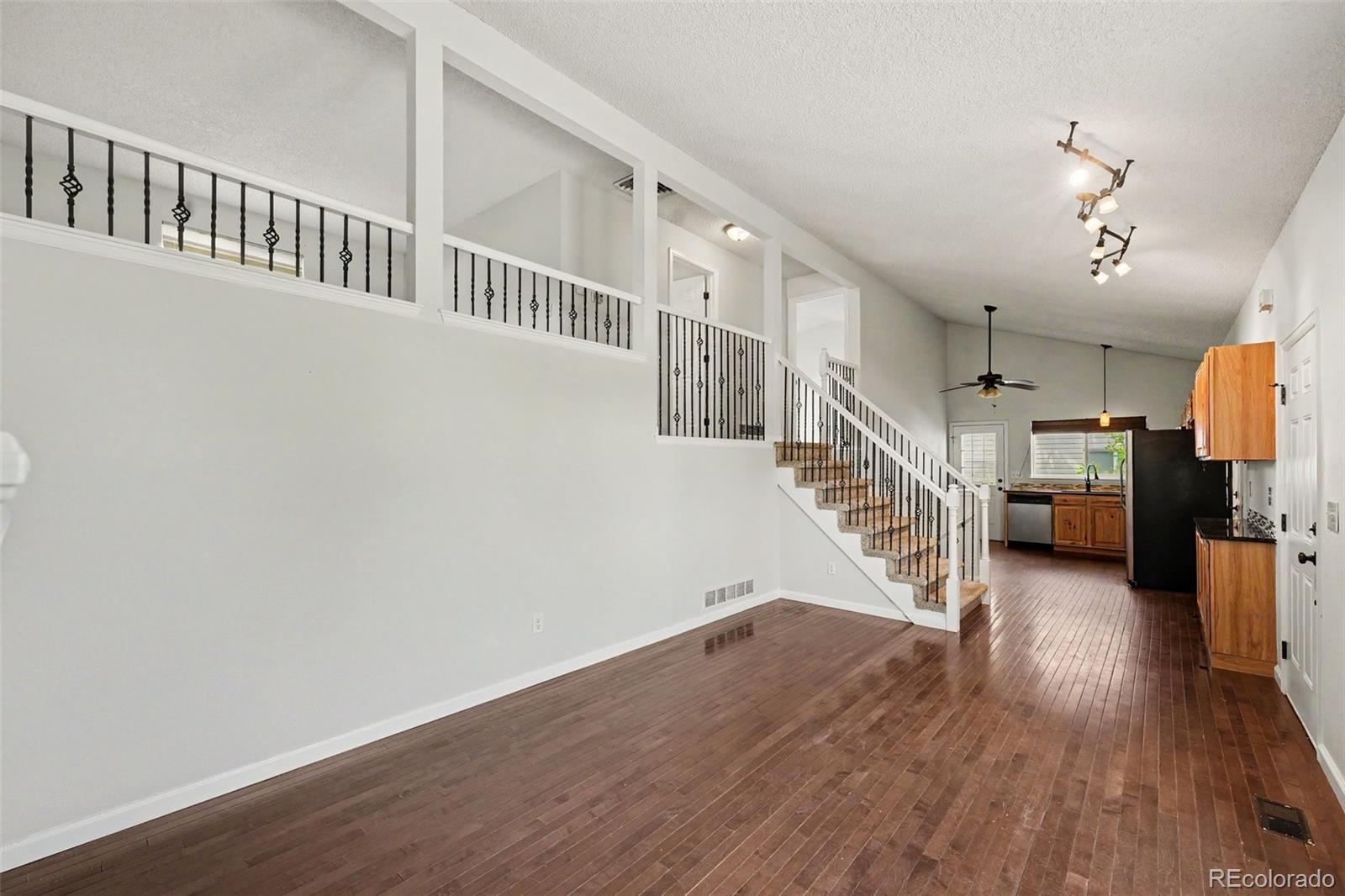 7609 Harlan Way