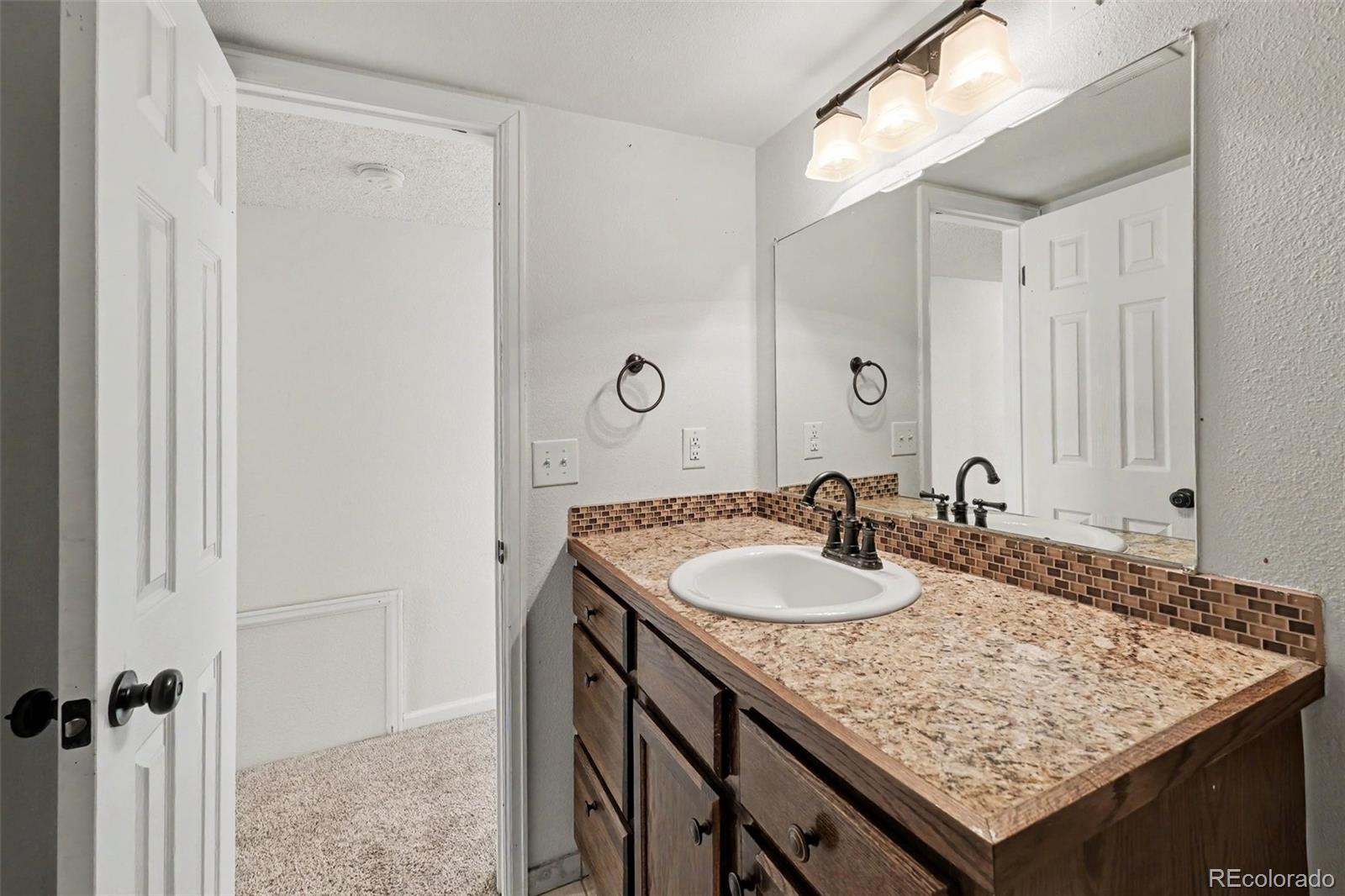 7609 Harlan Way