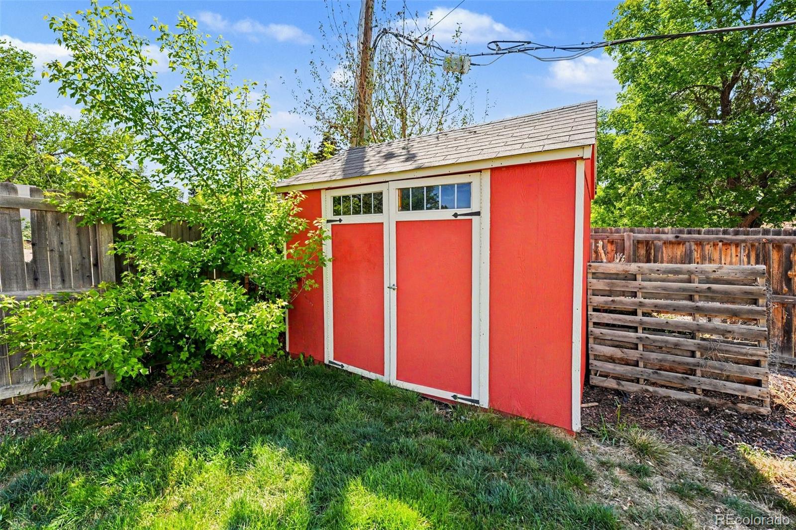 7609 Harlan Way
