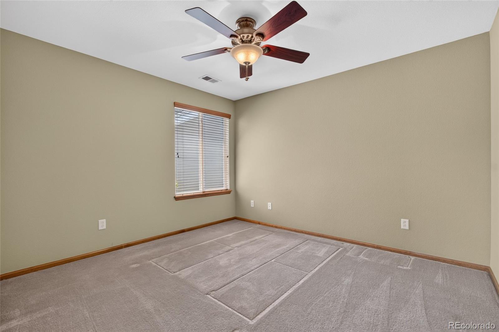 1911 Lodgepole Drive