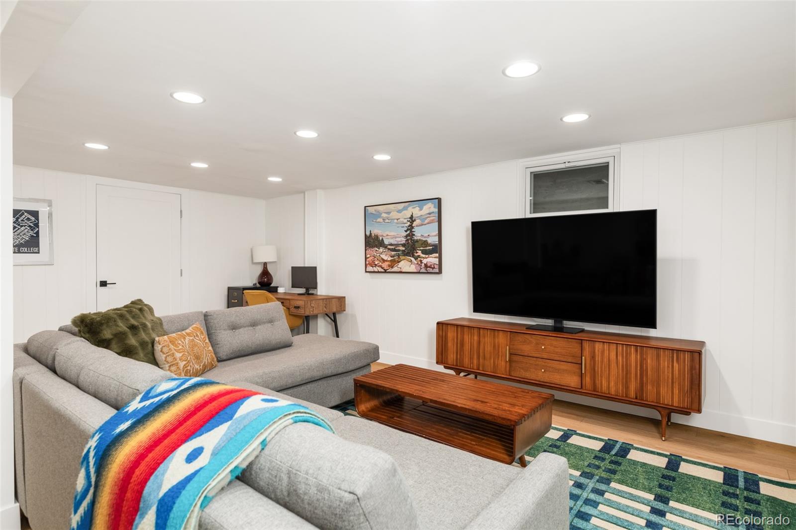 5120 W Plymouth Drive