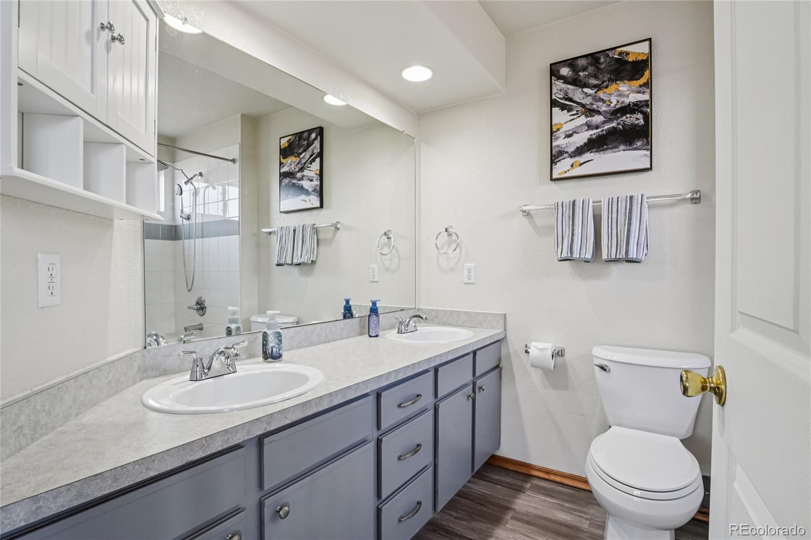 4145 E 119th Place Unit: B