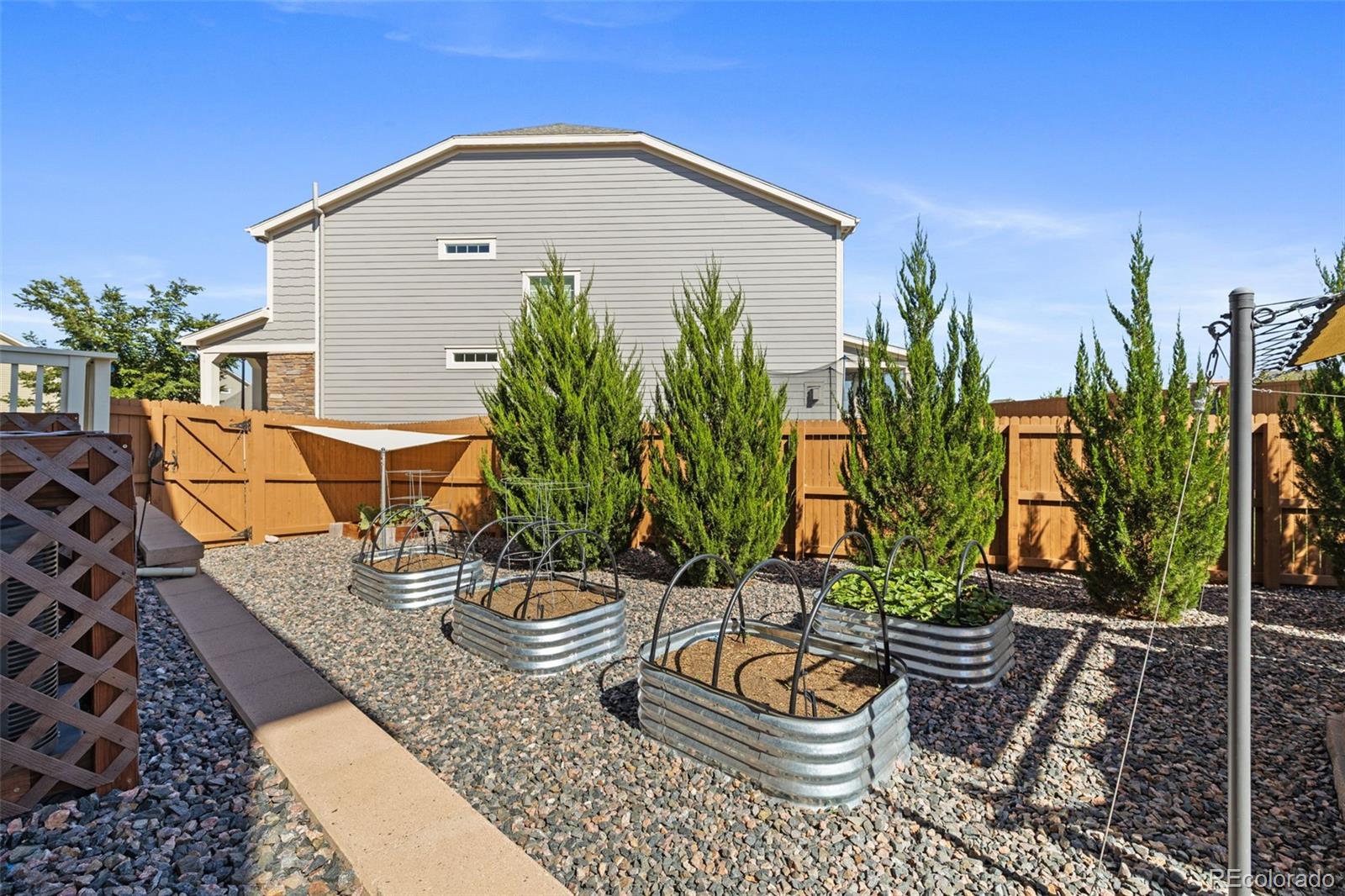 2740 E 160th Place