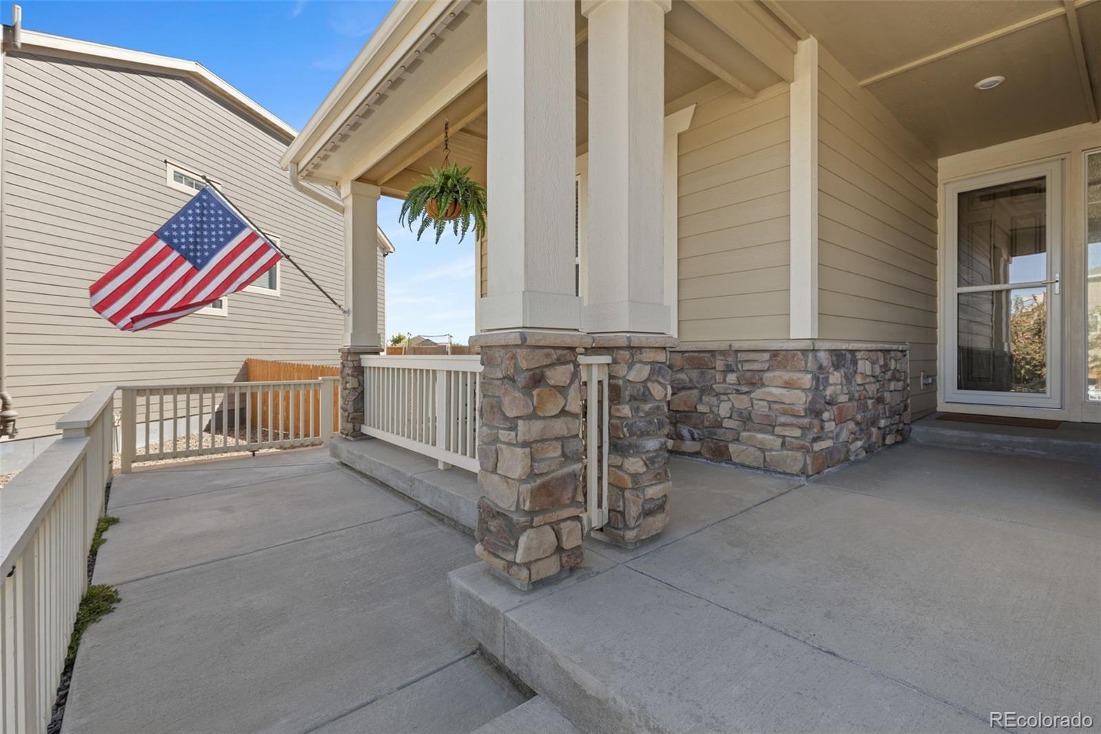 2740 E 160th Place