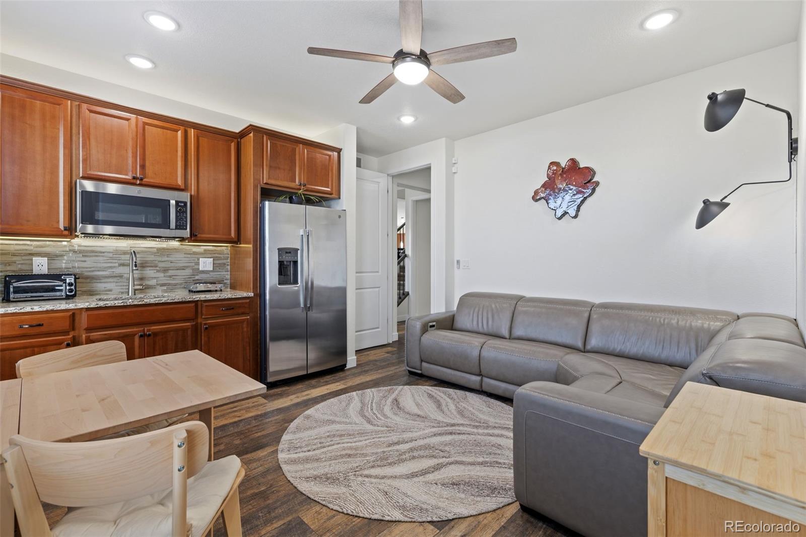 2740 E 160th Place