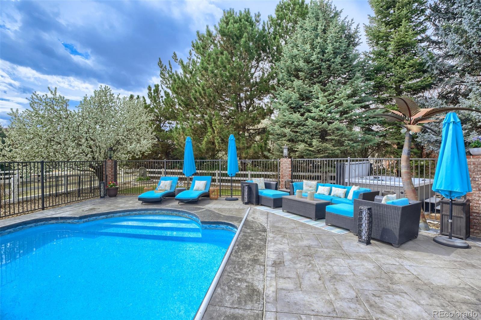 13837 Lexington Place