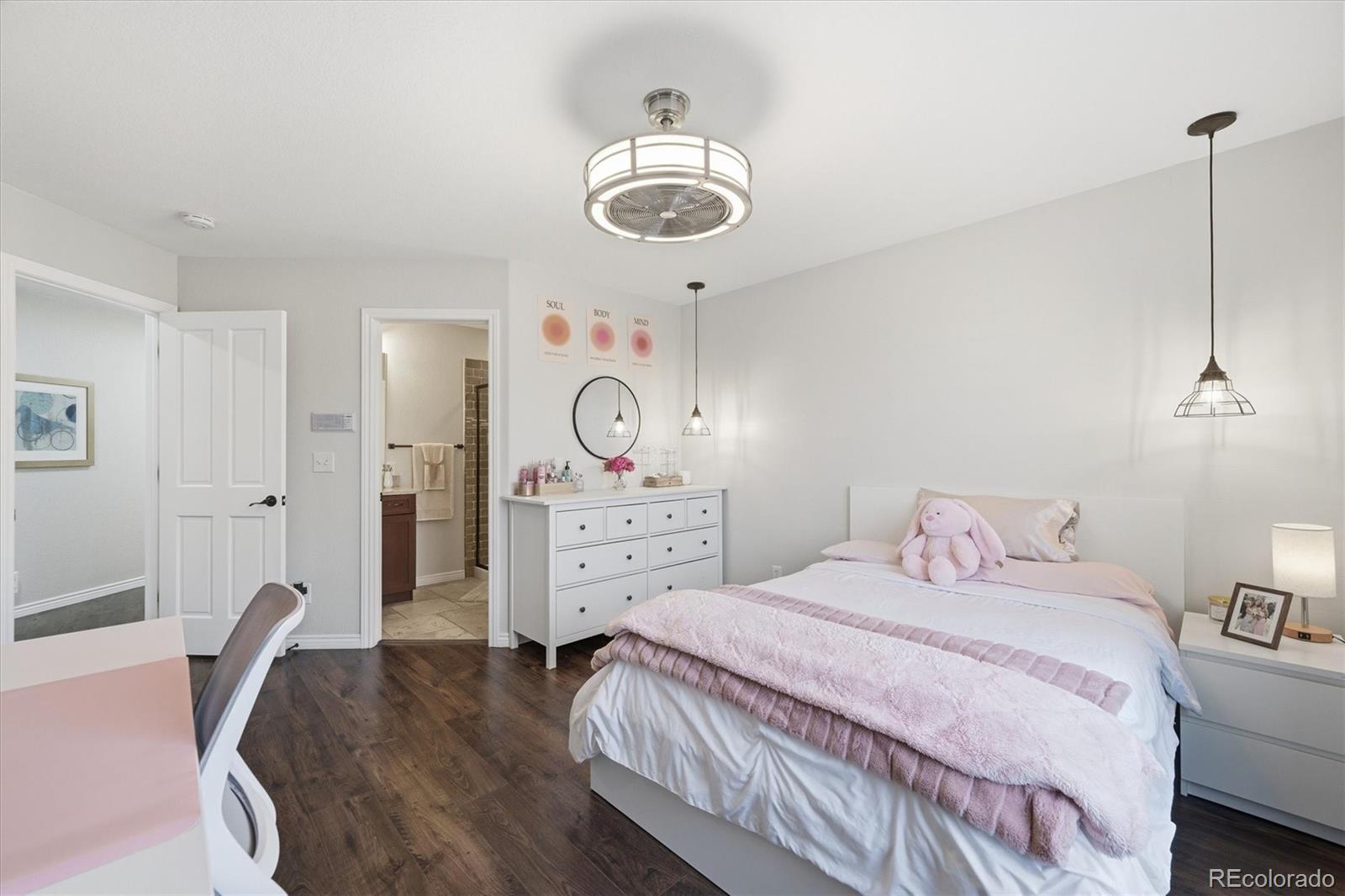 13837 Lexington Place