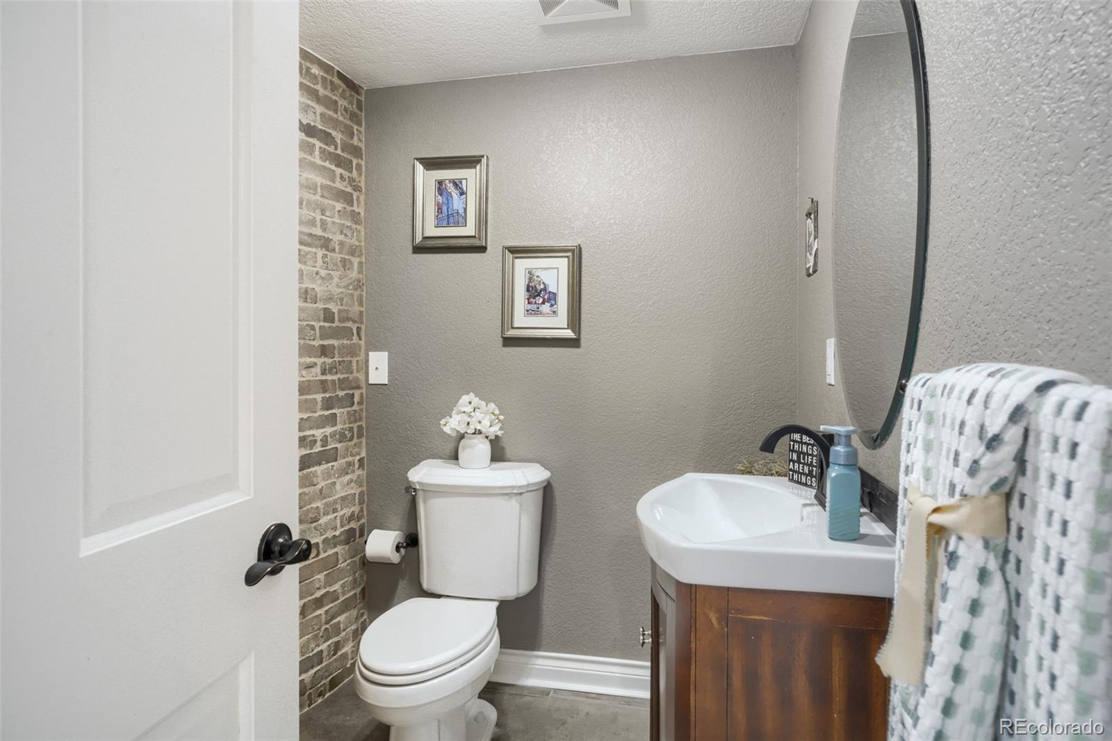 13837 Lexington Place