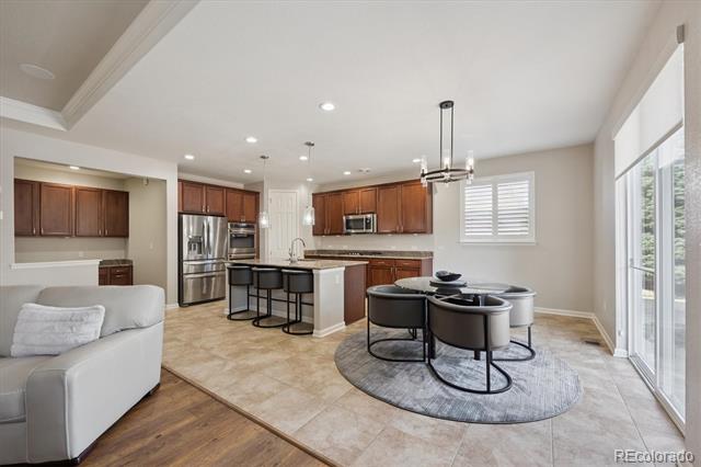 4545 Oxbow Drive