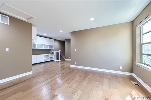 11323 Uptown Avenue