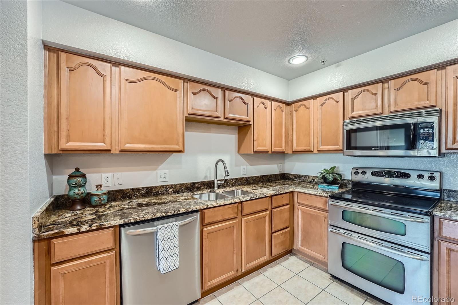 5732 S Addison Way Unit: C