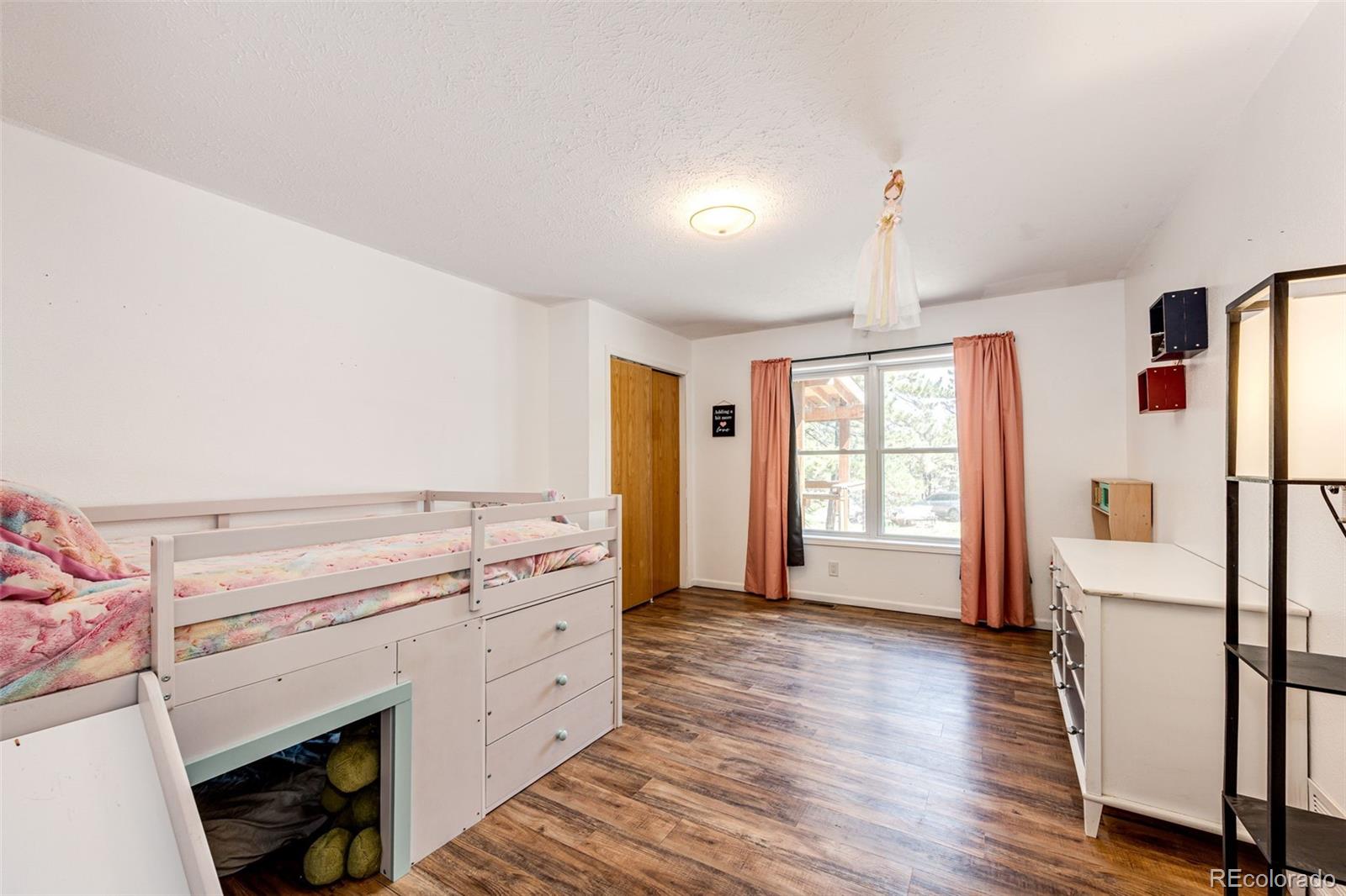 40400 Moon Stone Court