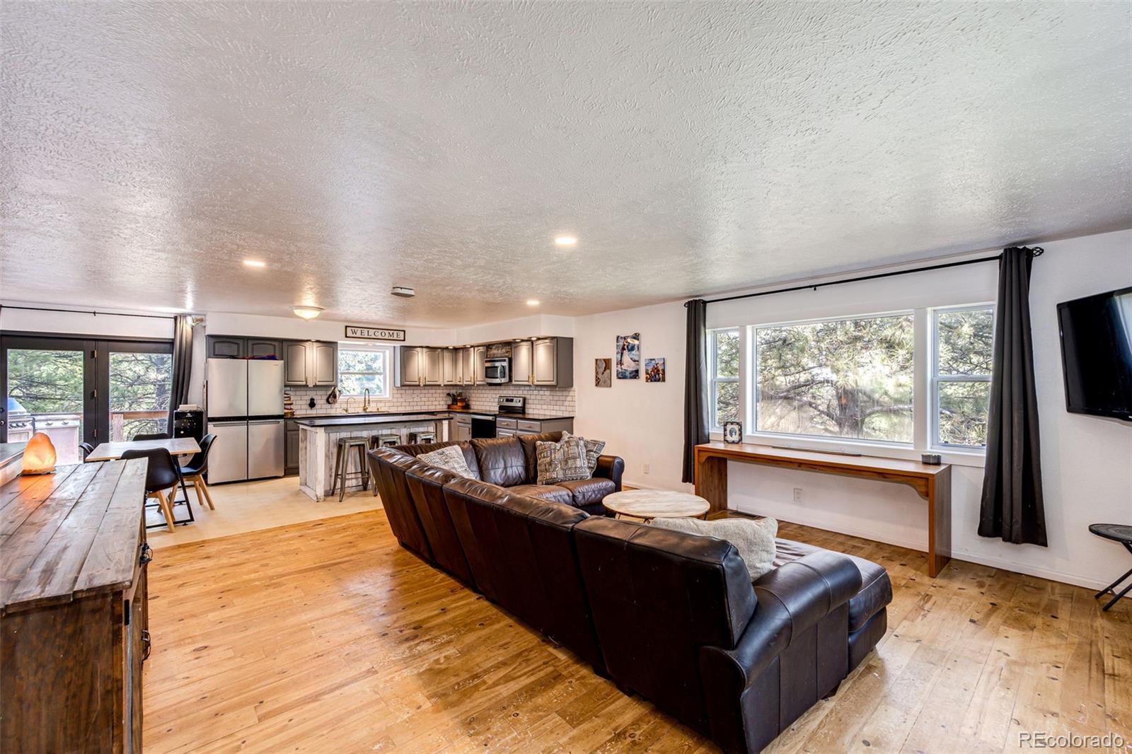 40400 Moon Stone Court