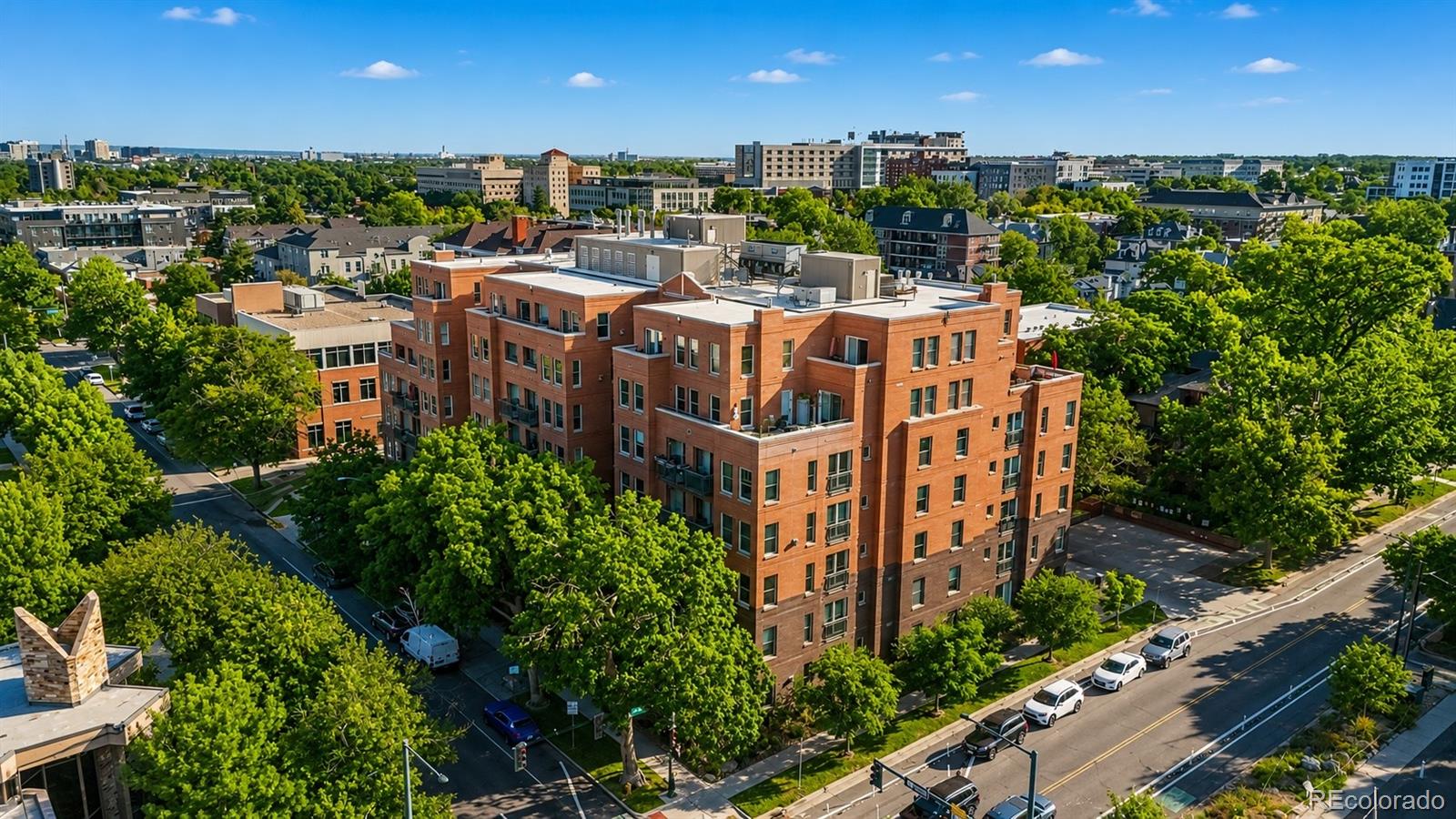 1630 N Clarkson Street Unit: 204