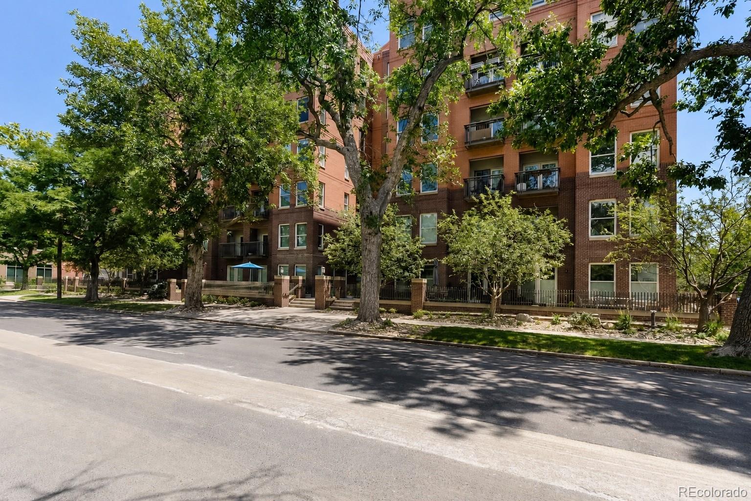 1630 N Clarkson Street Unit: 204