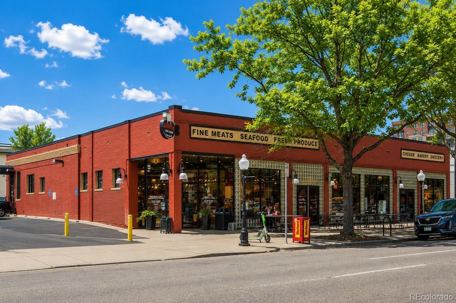 1630 N Clarkson Street Unit: 204