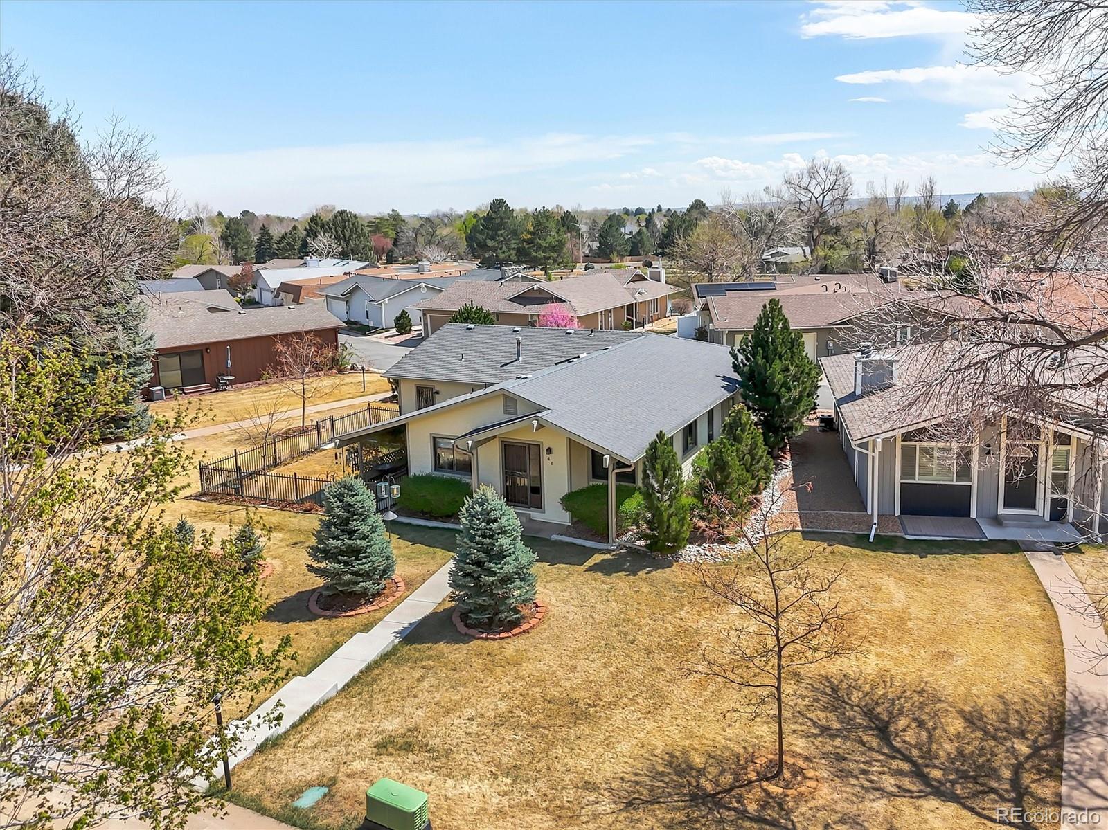 48 Scott Drive S