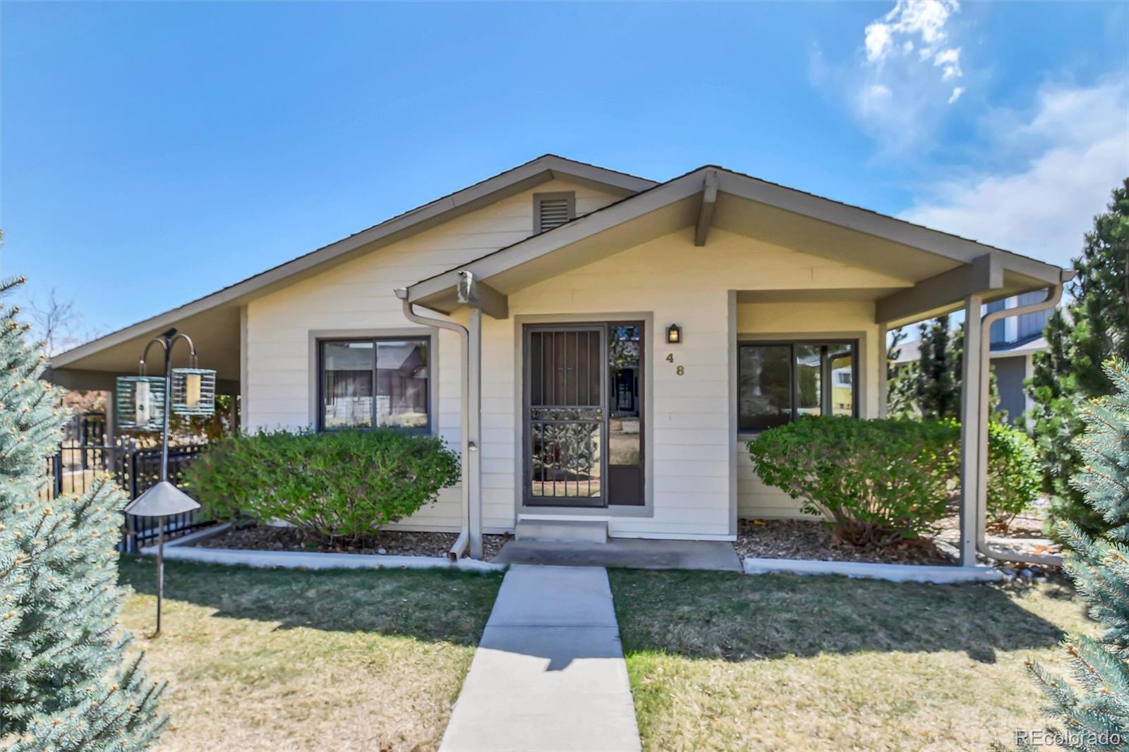 48 Scott Drive S
