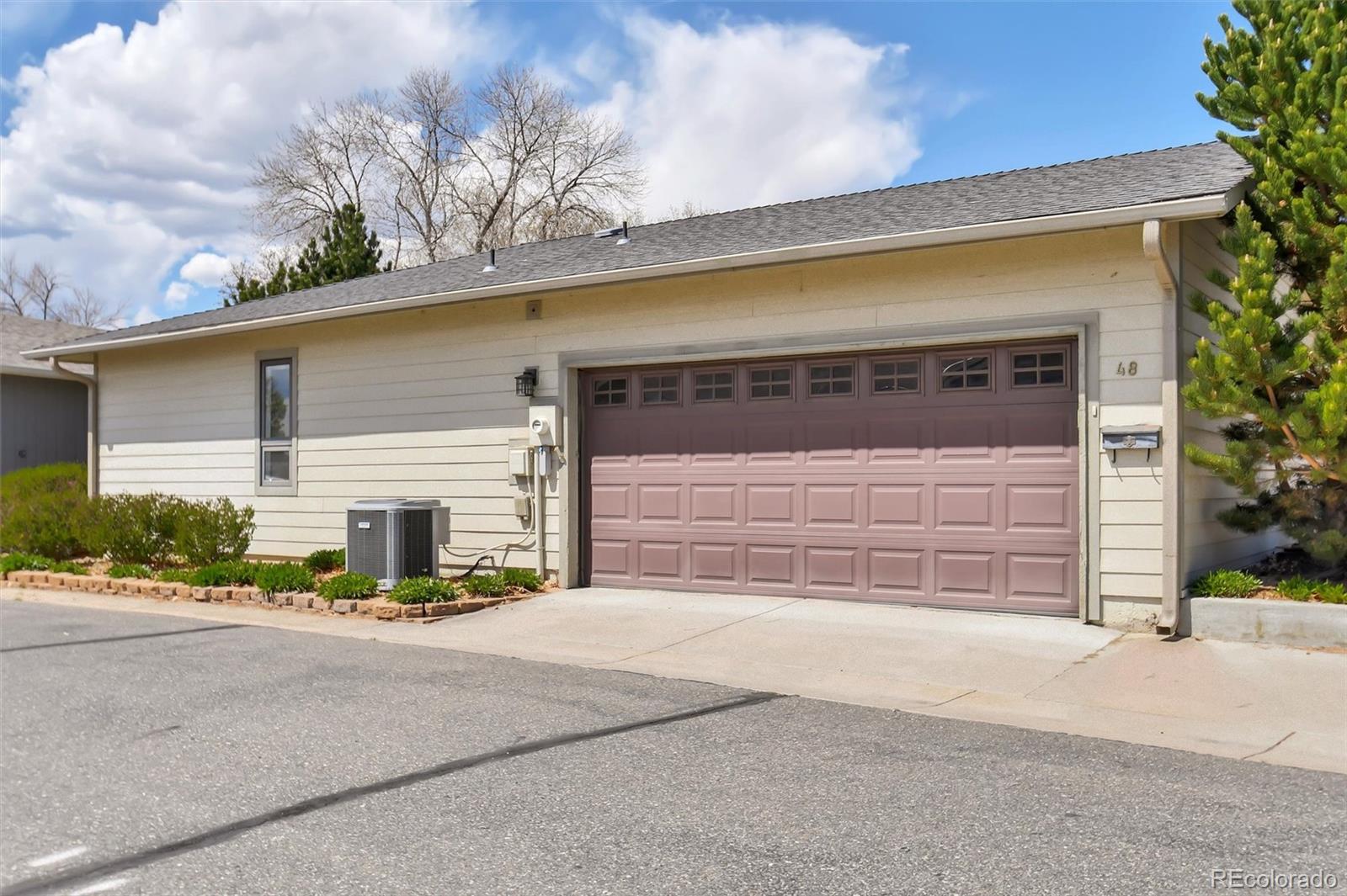 48 Scott Drive S