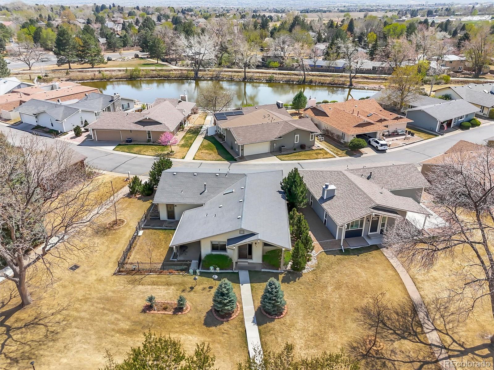 48 Scott Drive S