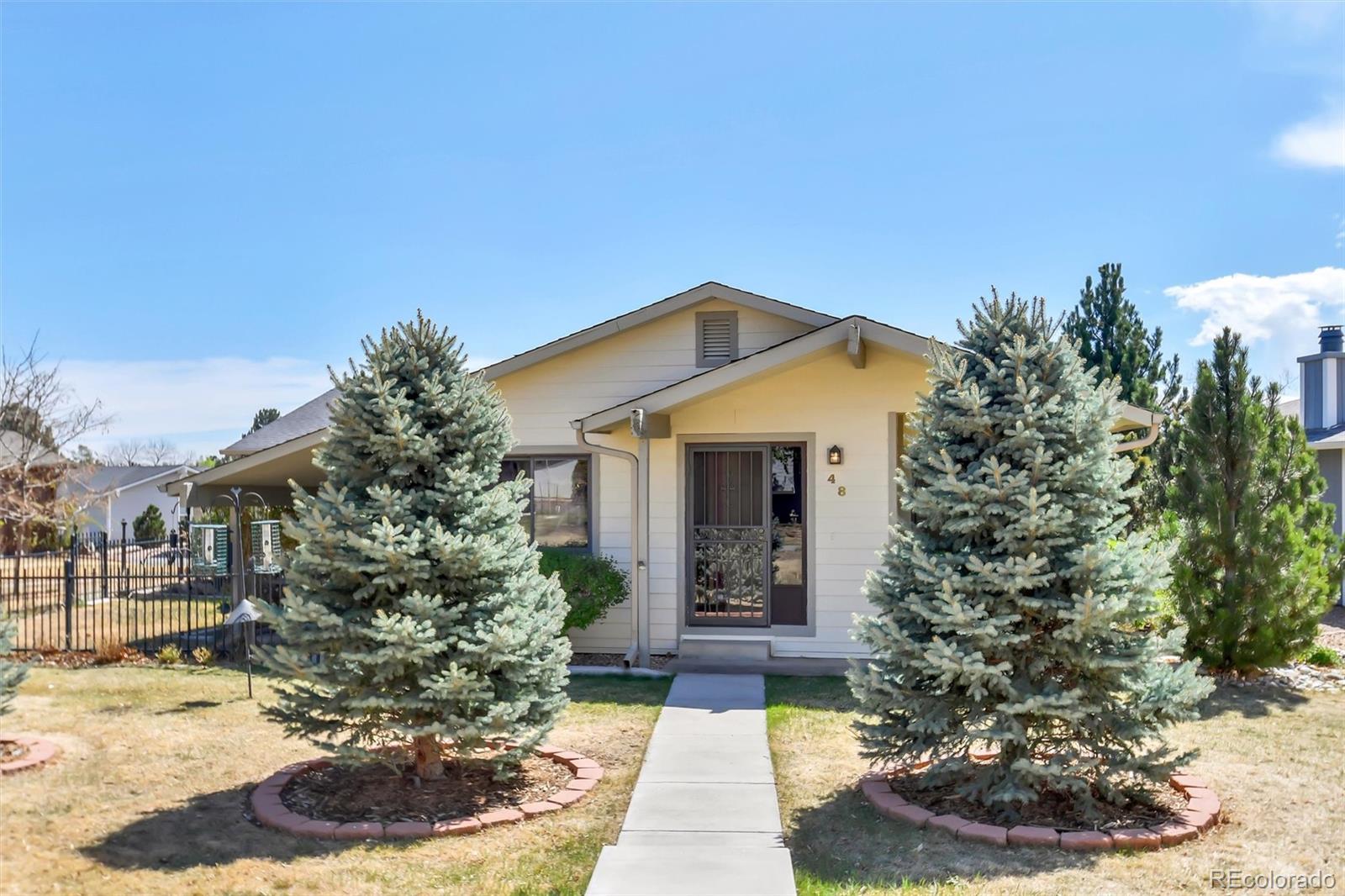 48 Scott Drive S