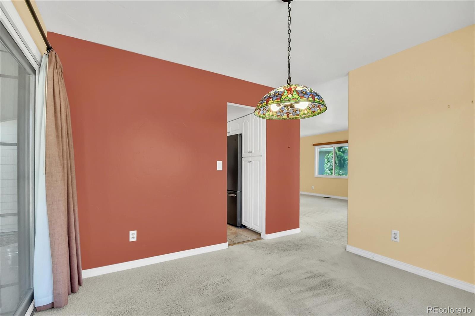 48 Scott Drive S