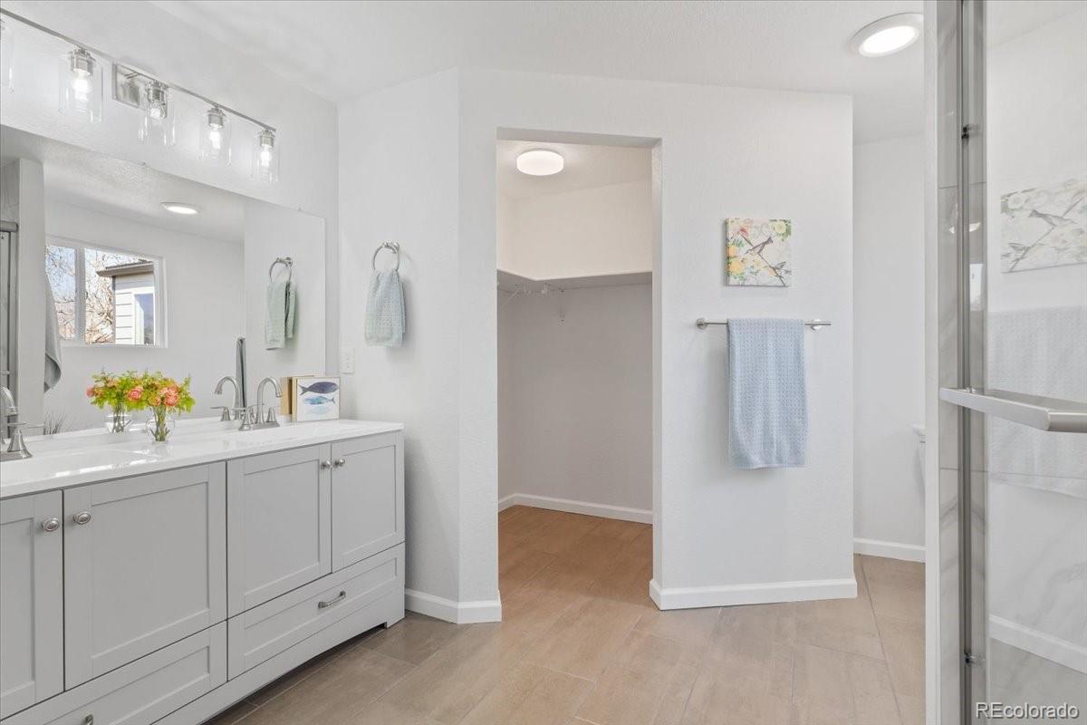 306 N 14th Avenue