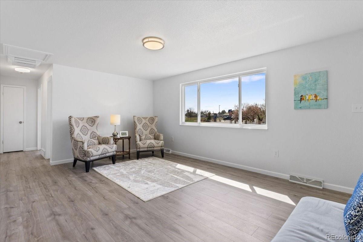 306 N 14th Avenue