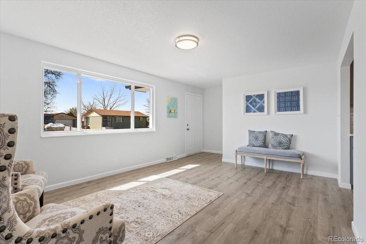 306 N 14th Avenue
