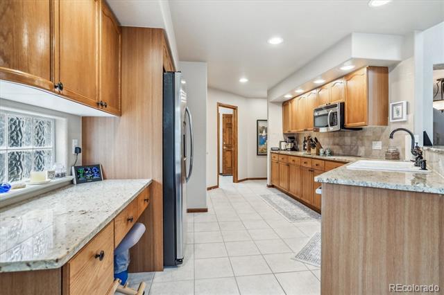 950 Home Farm Circle