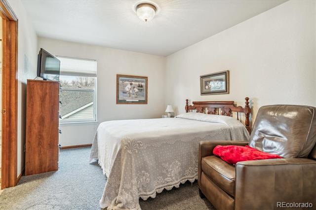 950 Home Farm Circle