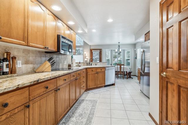 950 Home Farm Circle