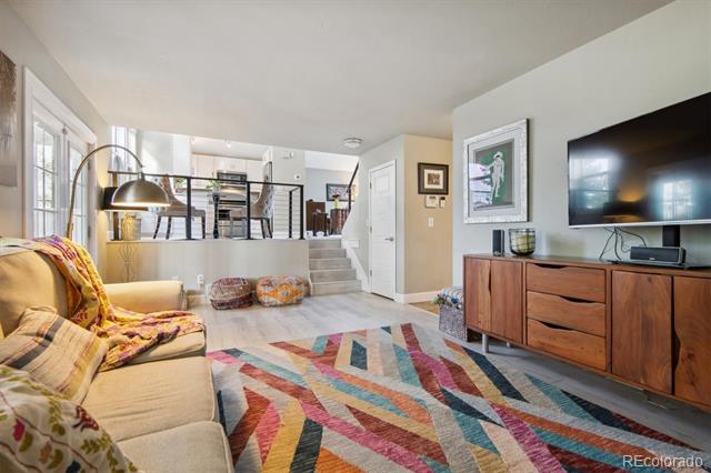 8989 Maribou Court