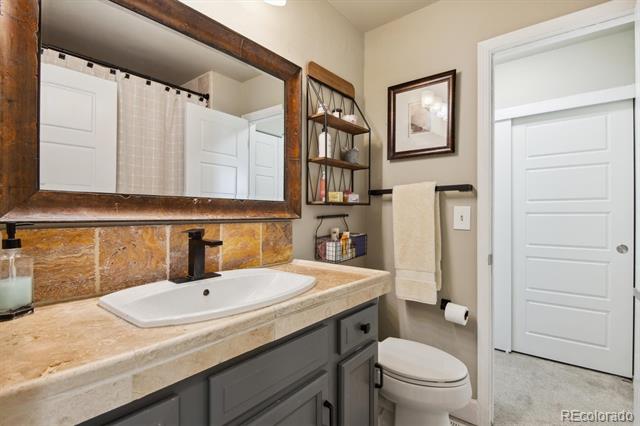 8989 Maribou Court
