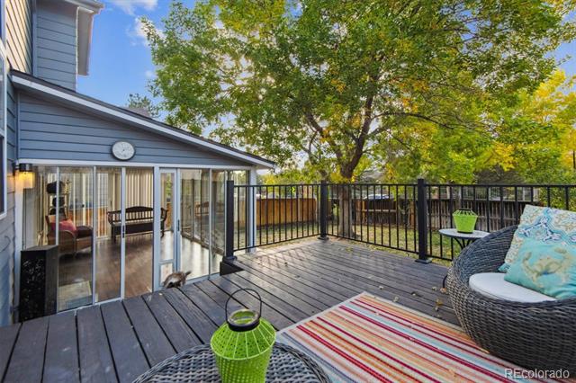 8989 Maribou Court